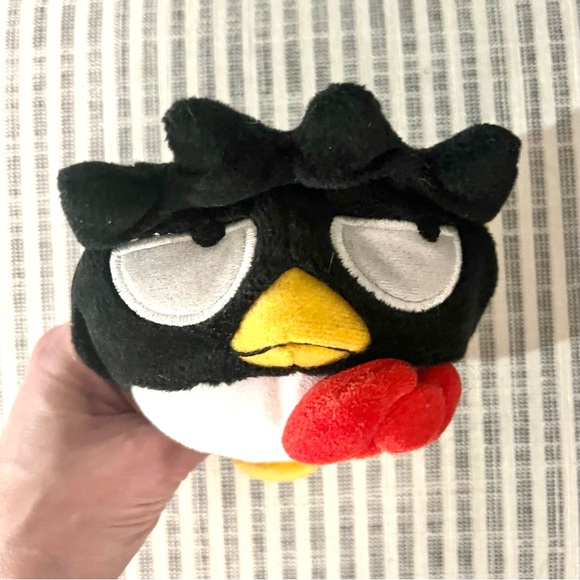 ๐ RARE ๐ - limited edition Hello Kitty plushie dressed in Badtz-Maru costume - Picture 8 of 10